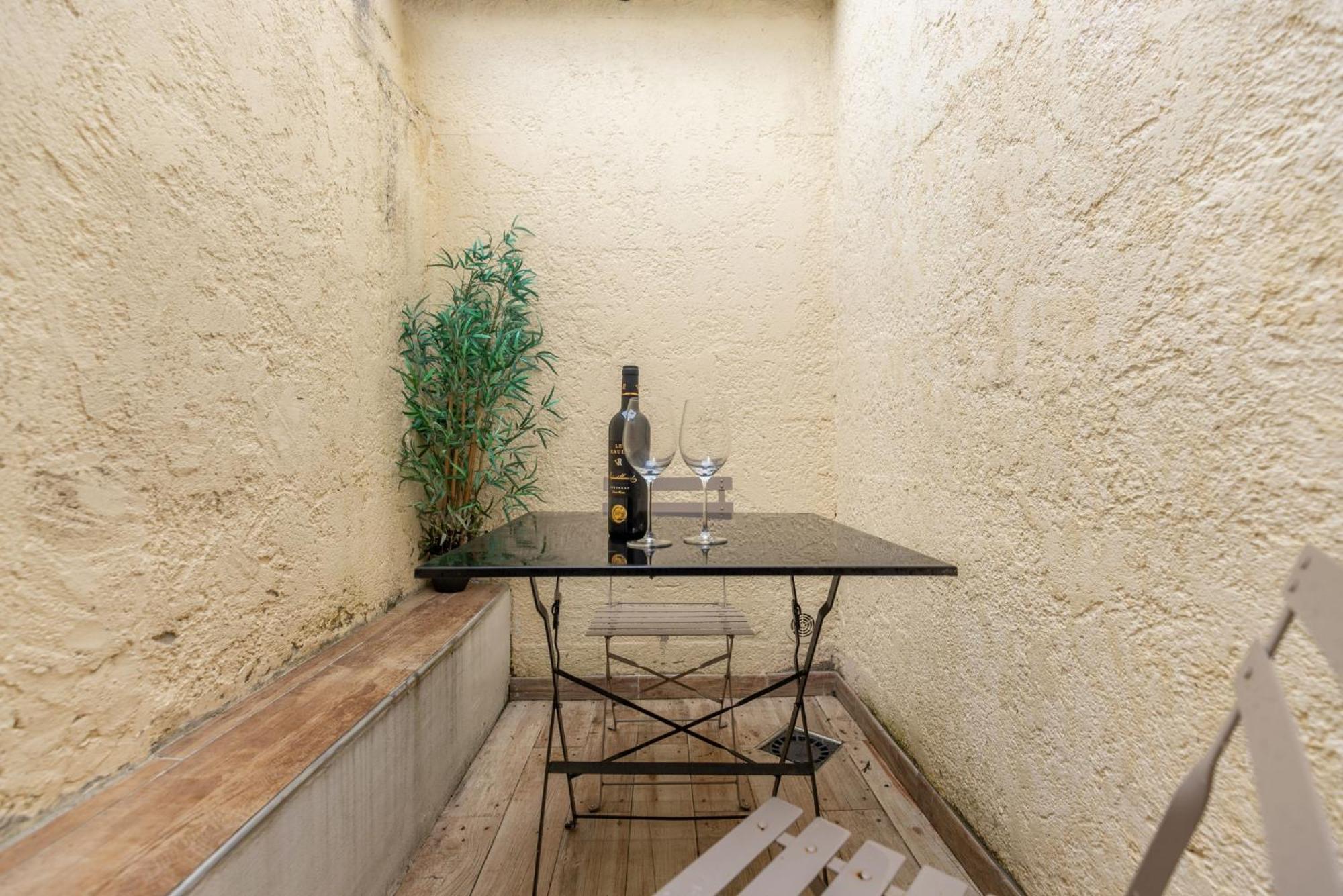 Le Neo - Studio Chic Avec Sa Cour Privative Et Fibre Бержерак Экстерьер фото
